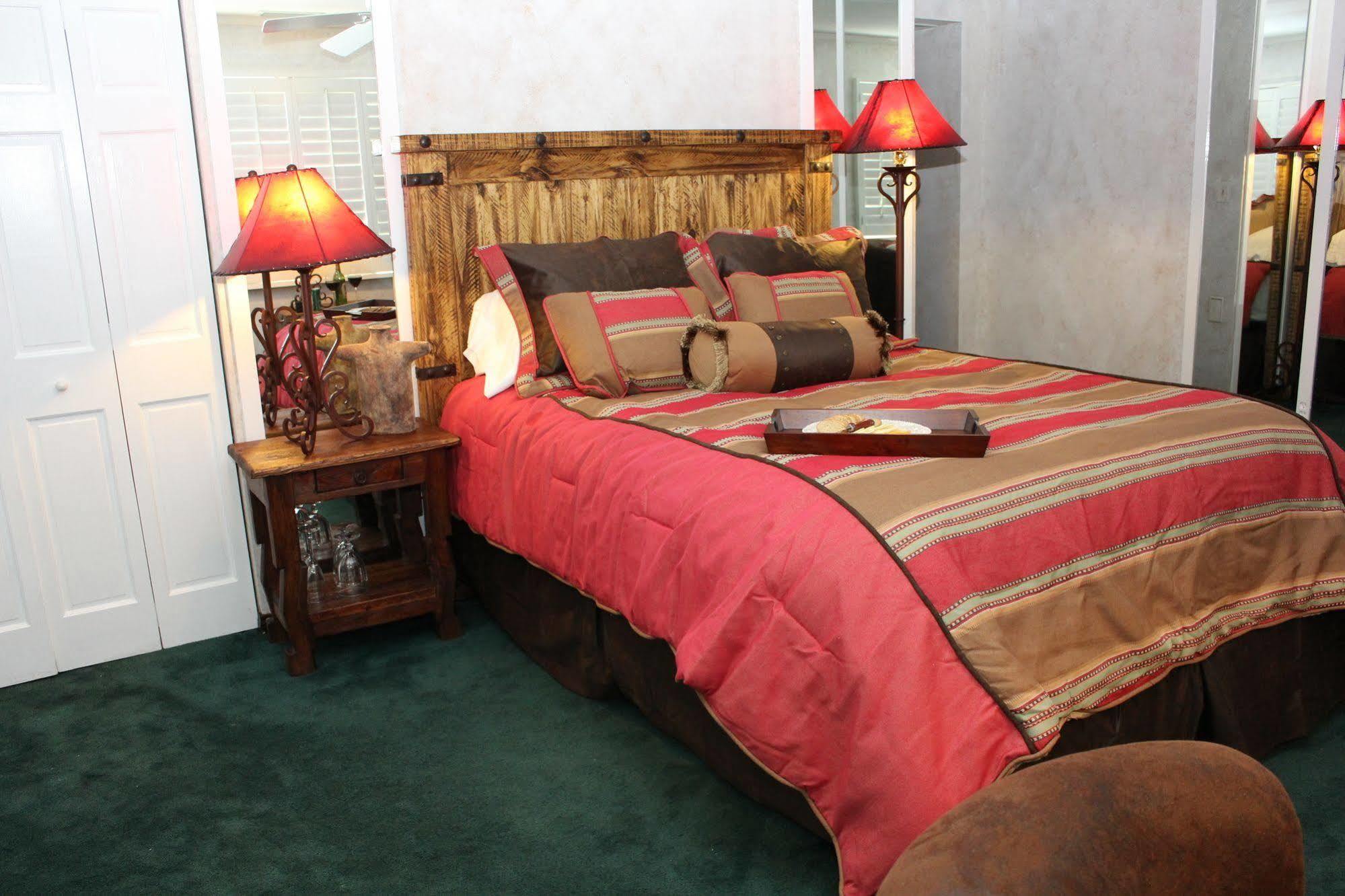 Adobe Village Estalagem 4*